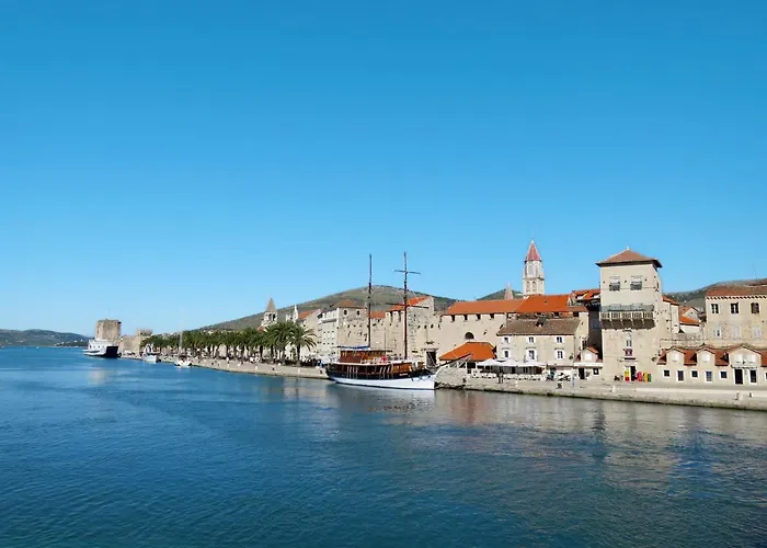 Apartment Viktor-2 By Interhome Trogir