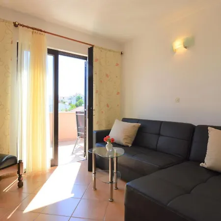 아파트 Viktor-2 By Interhome *