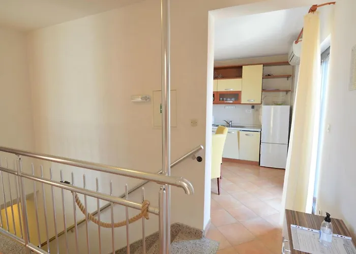 Viktor-2 By Interhome Lägenhet *